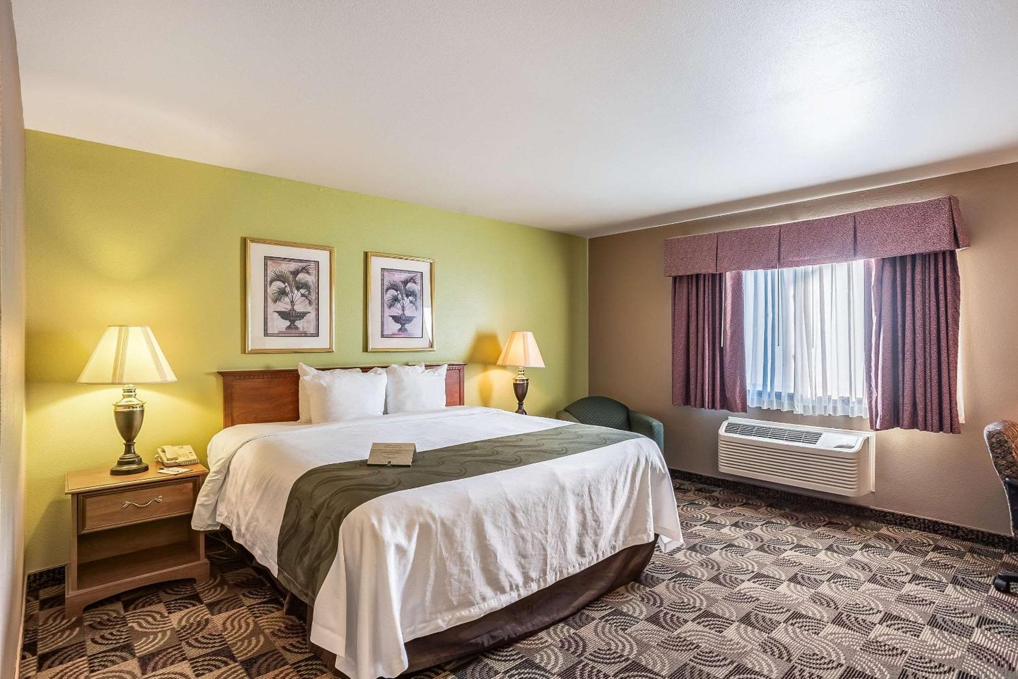 Quality Inn & Suites Hannibal Exterior photo